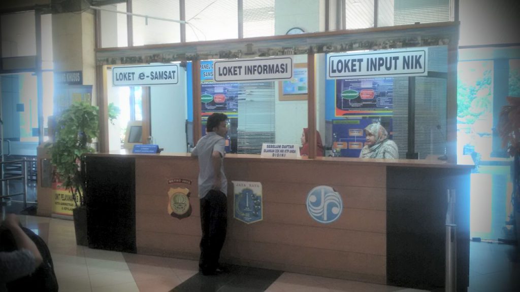 Loket e-Samsat yang mempercepat penukaran STNK dengan struk ATM